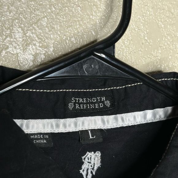 ROAR Men's Black Heavy Embroidered Short Sleeve Button Up Shirt Size L - Picture 3 of 5